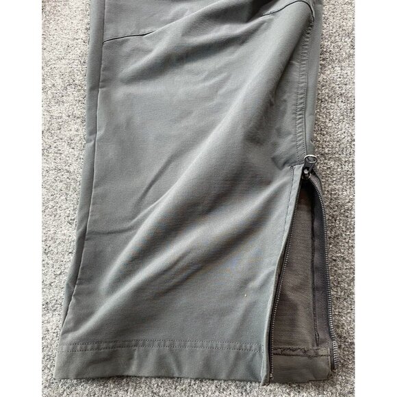Cabelas outdoor hiking, fishing pants, zippers, pockets, stretch elastic comfort - Picture 2 of 7